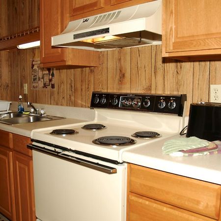 Carolina Landing Camping Resort Cabin 9 Fair Play Extérieur photo