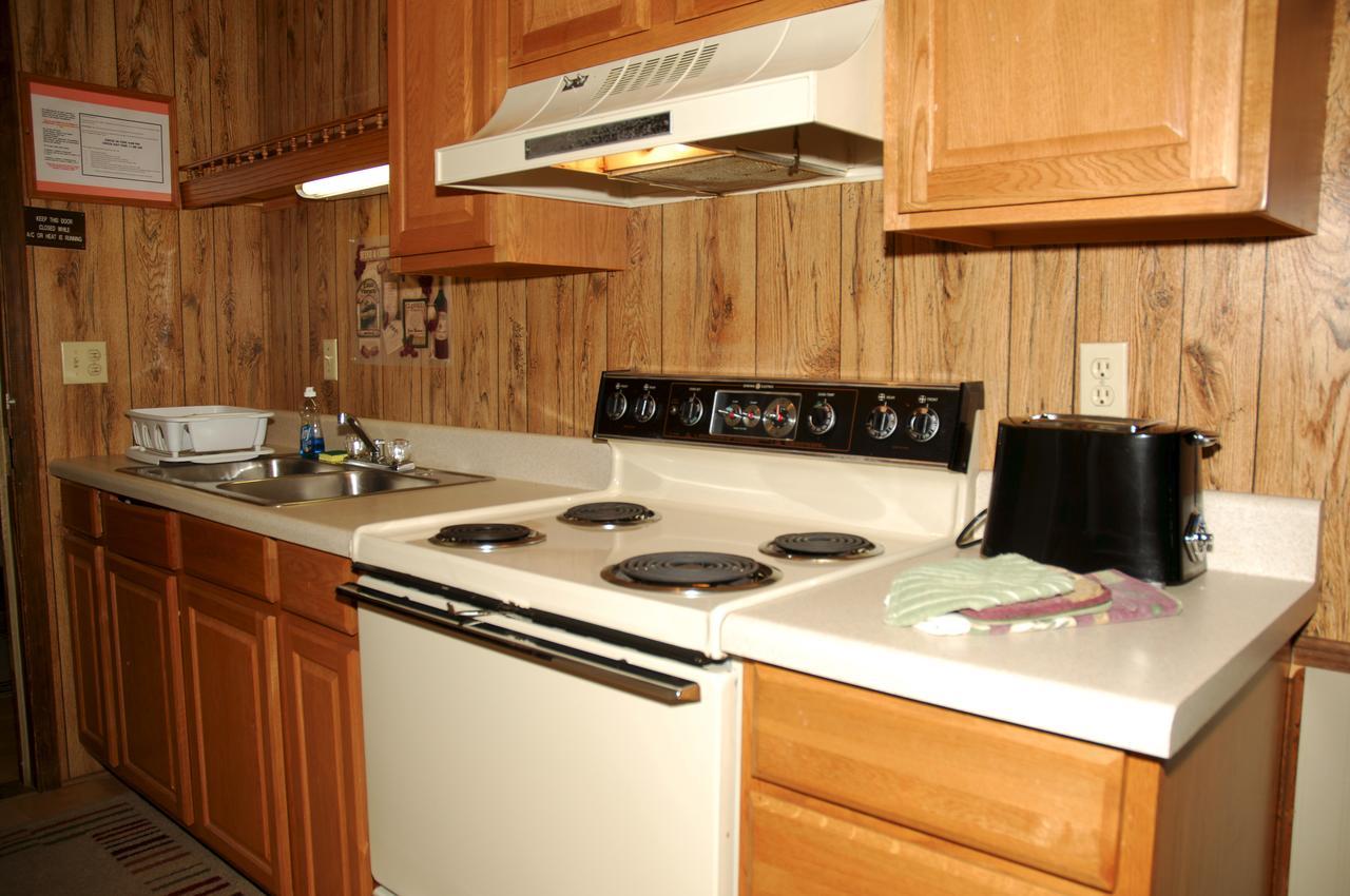 Carolina Landing Camping Resort Cabin 9 Fair Play Extérieur photo